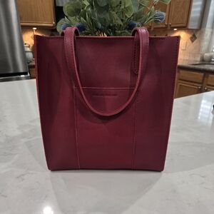 Portland Leather Goods Berry North South Lola